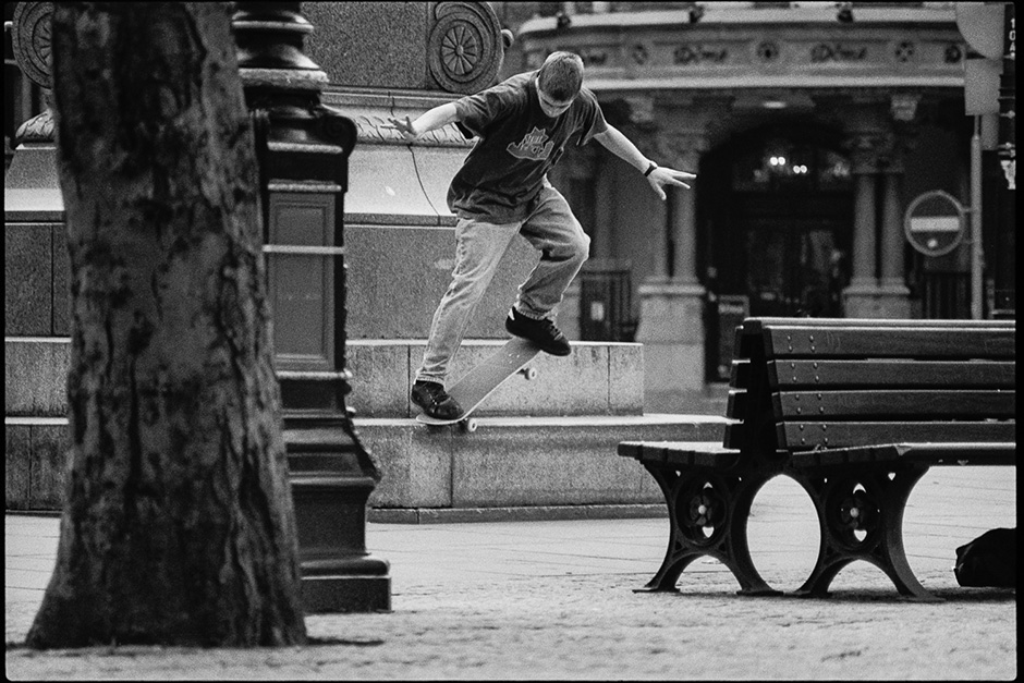 John Starkey backside nosegrinds in Manchester in 1997 while Sam cuts his teeth behind the lens