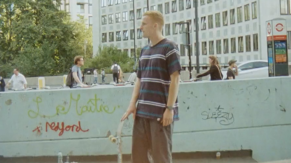 Jeremy Jones on Waterloo Bridge from the Piilgrim remix