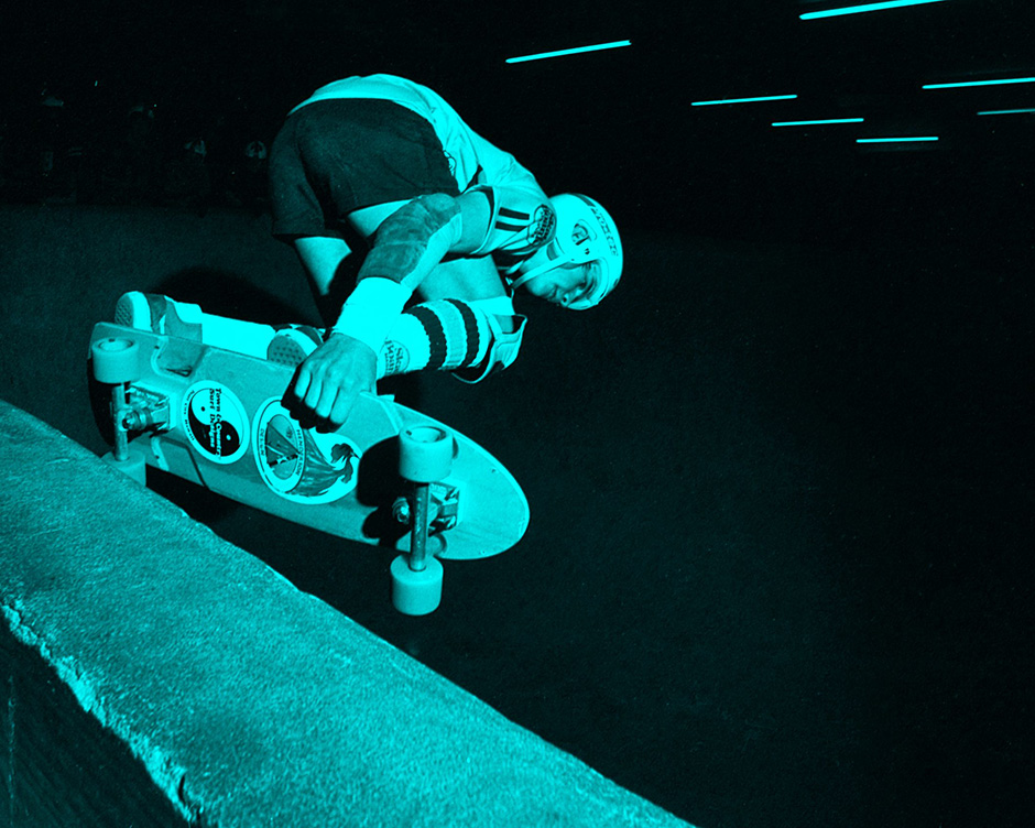 Another unknown skateboarder escaping the lip of the Mad Dog Bowl on the Old Kent Road in 1979. Photo by TLB