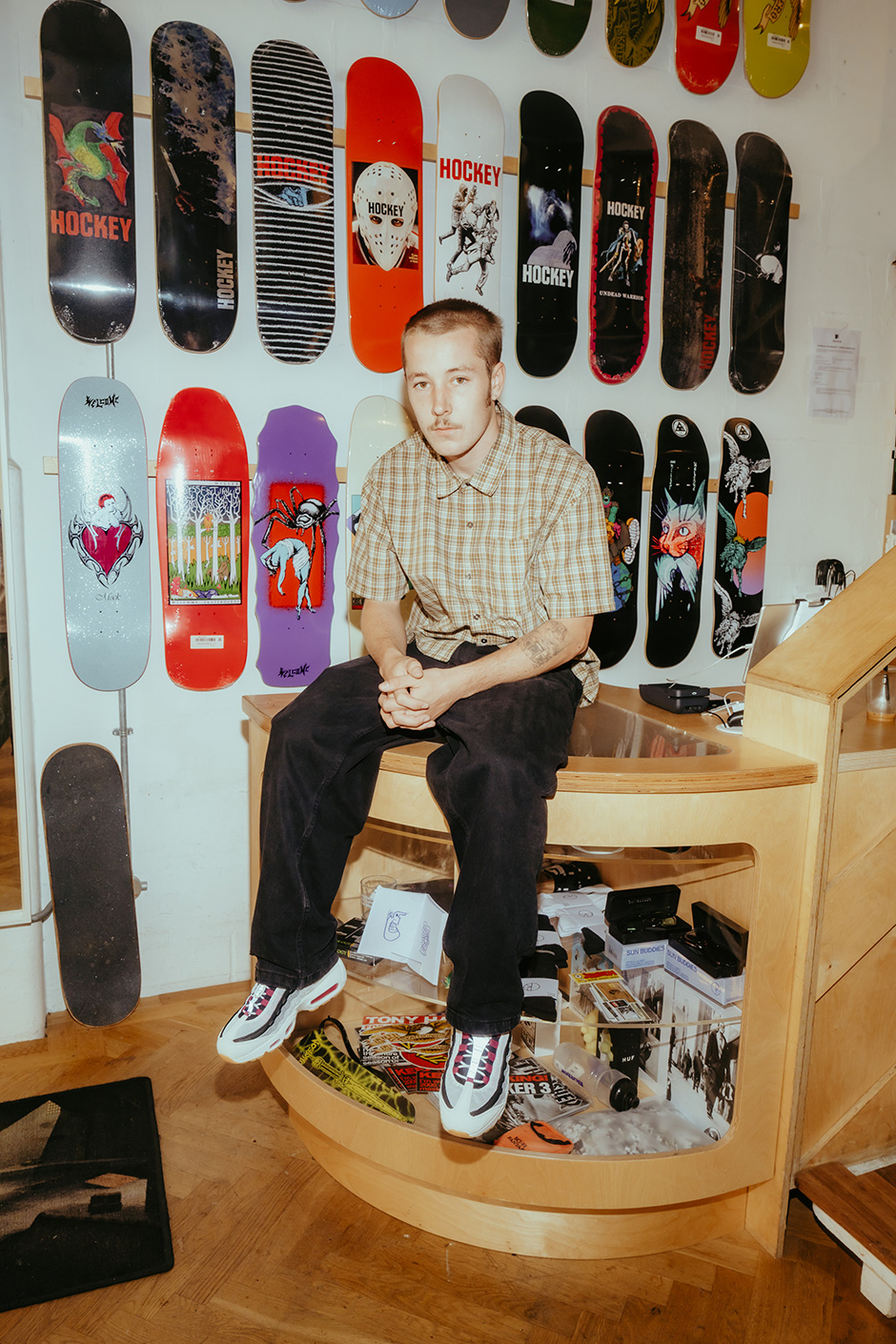 Behind the scenes of the