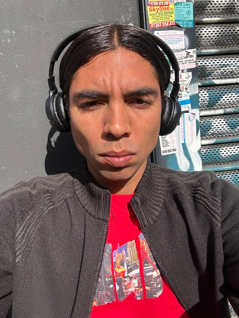 Thaynan Costa self portrait in London for his Slam City Skates 