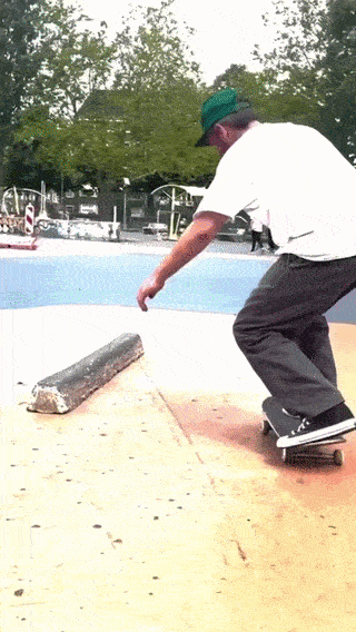 Piet putt8ng it down at the local for the Tired Skatebpards
