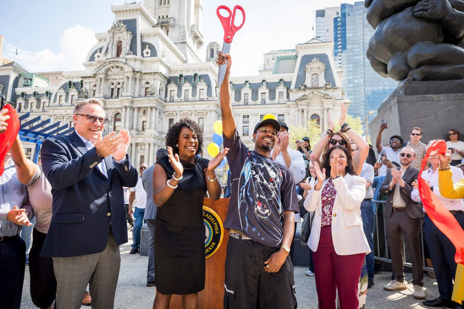 Jahmir Brown cutting the ribbon at MUNI with mayor Cherelle Parker
