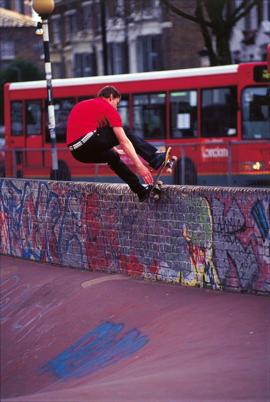 Chris Pulman nosepick at Stockwell shot by WIg Worland