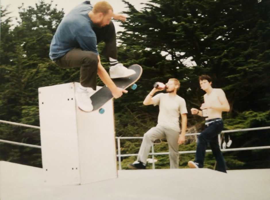 Pin wallies at Fort Miley while Chris drinks a 40 in the background